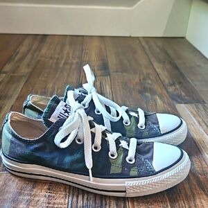 Converse All Star Camoflauge Brown & Green Low‎ Lace Up Sneakers. Size 6